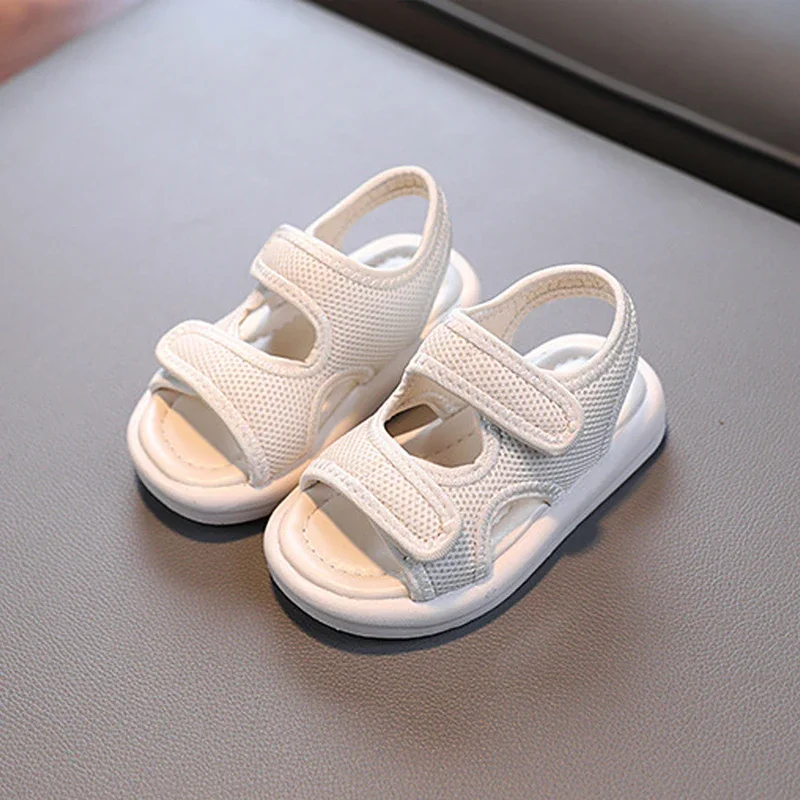 Sandalias transpirables para bebés de verano – Blancas y cómodas - imagen 3