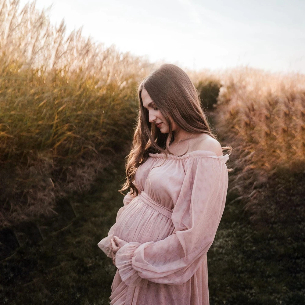 Vestido de maternidad con hombros descubiertos, fotos y volantes - imagen 3