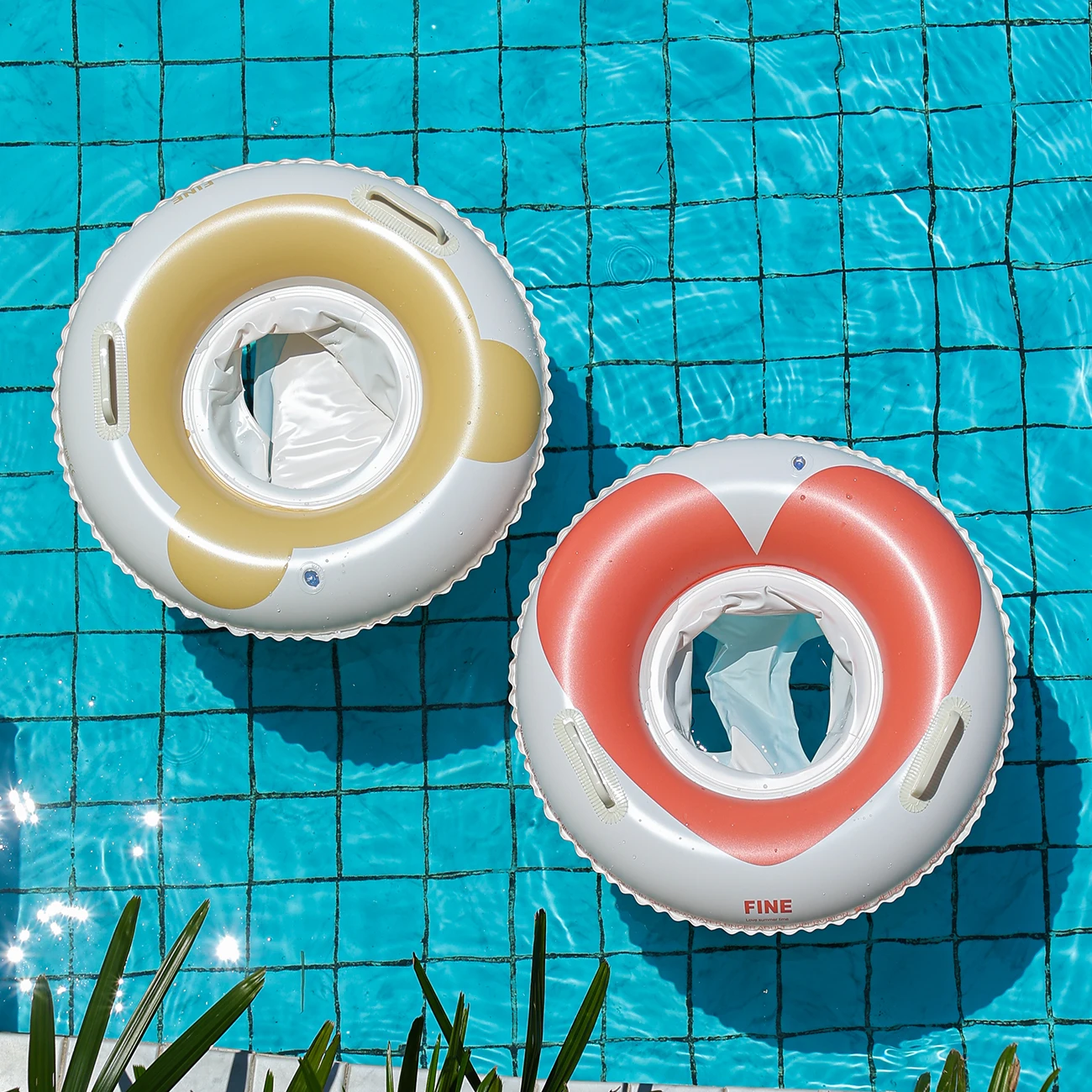 Flotadores de piscina: anillos natación infantiles para verano