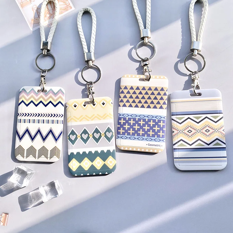 Tarjetas organizadas para el trabajo y estudio