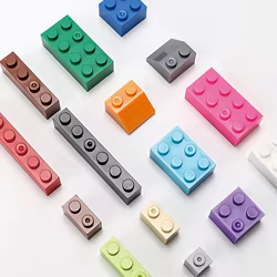 Bloques de construcción de formas aleatorias para niños coloridos