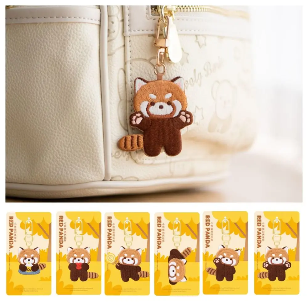 Llavero de panda rojo kawaii bordado temática té con leche - imagen 4