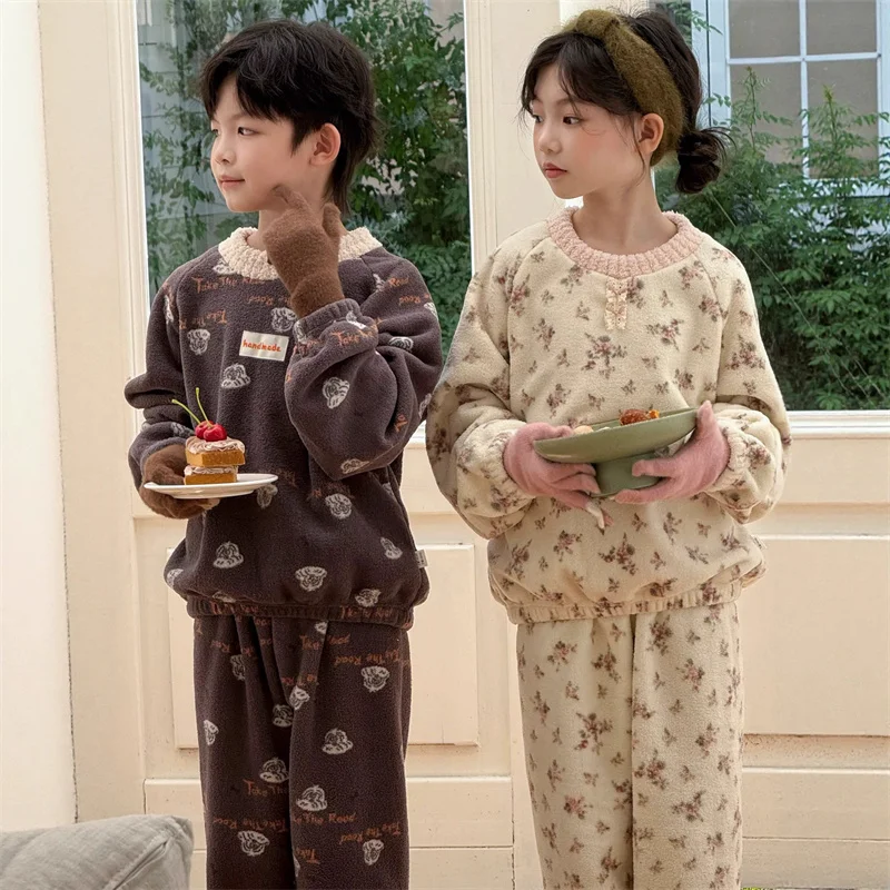 Conjunto de pijama de franela cálido para niños, estilo lana - imagen 5