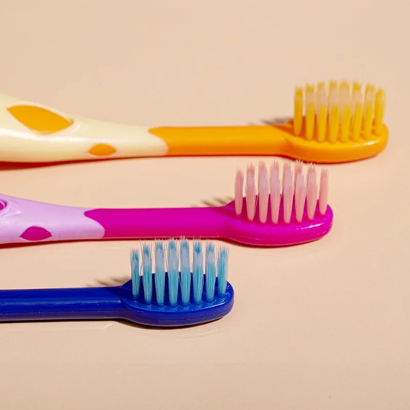 Cepillo dental infantil cerdas suaves para niños de 2 a 6 años - imagen 2