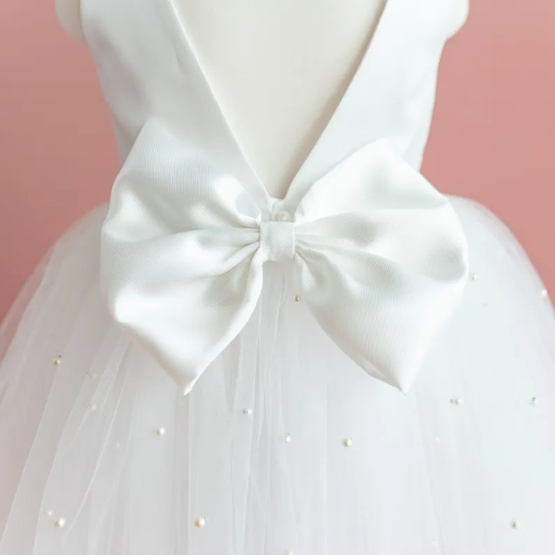 Vestido de niña de tul perlado floral con lazo satén y cuello V - imagen 4
