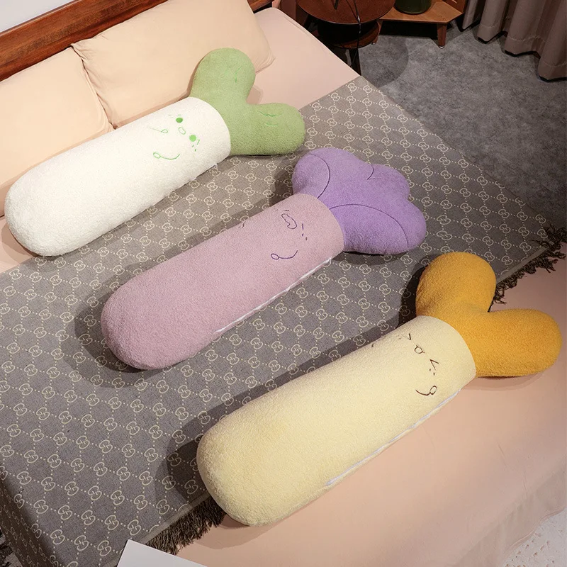 Peluche en uso como cojín decorativo
