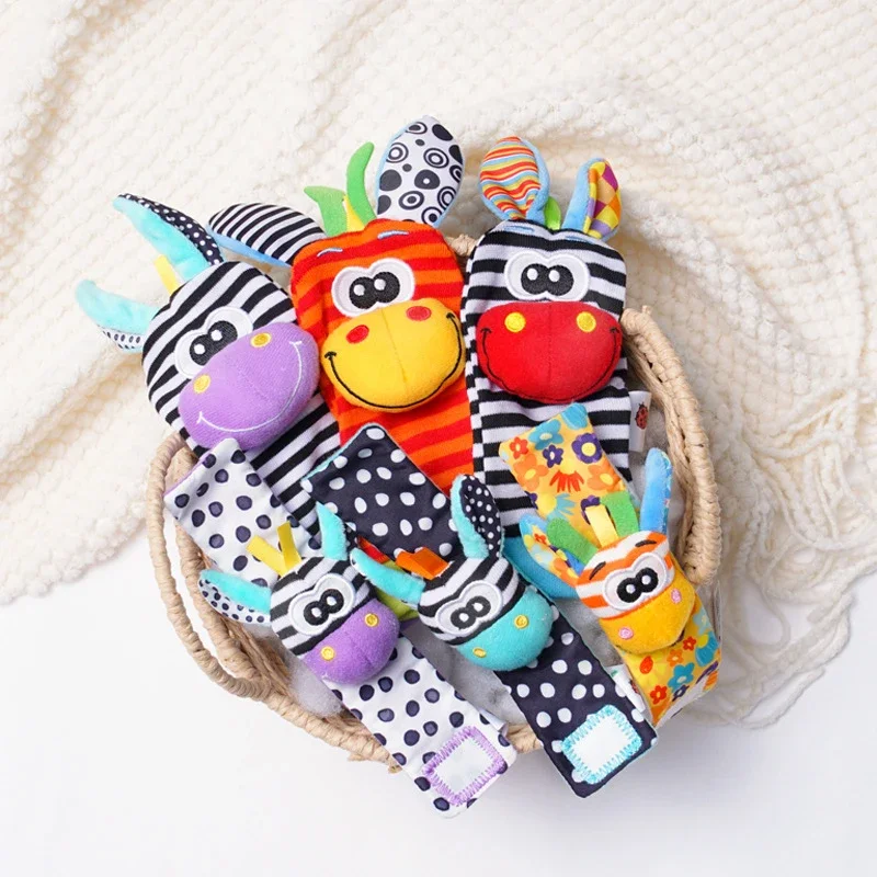 Set de sonajeros y peluches suaves para bebé recién nacido
