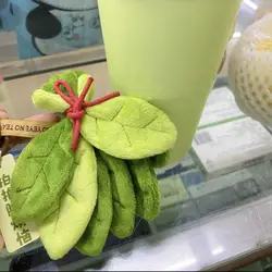 Llavero amuleto de buena suerte con hoja de pomelo verde de peluche