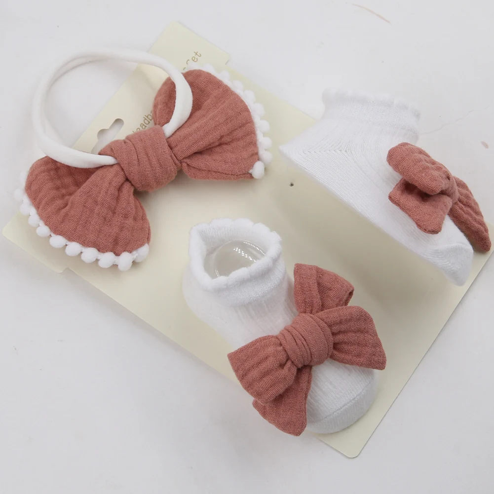 Set bebé niña diadema muselina algodón y calcetines - imagen 4
