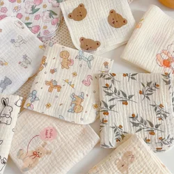 Toalla de baño para bebé de algodón 4 capas – suave y reutilizable
