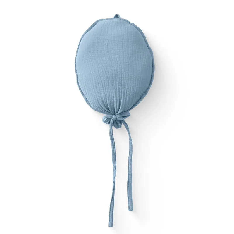 Globos minimalistas para sesión de fotos de bebé - imagen 4