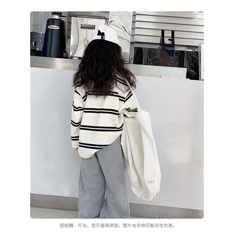 Conjunto de chándal rayado para niñas: top cuello redondo y pantalón - imagen 4