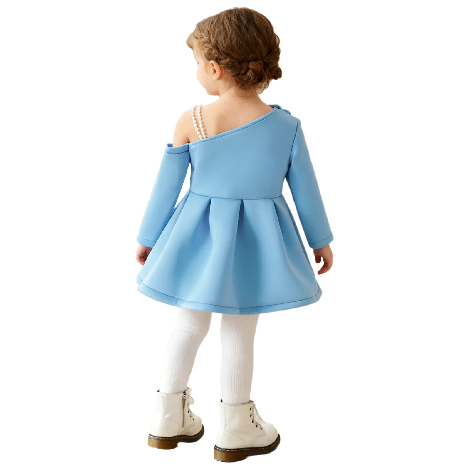 Look de noche para cumpleaños y boda