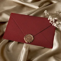Sobres confeccionados en lino retro para invitaciones con sello de cera