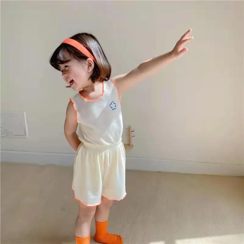 Pijama de verano niña con chaleco sin mangas y pantalones cortos - imagen 4
