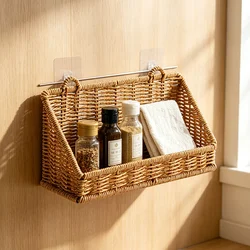 Cesta colgante de ratán tejida con ganchos para pared