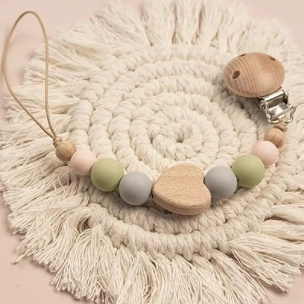 Longitud aproximada y material silicona + madera