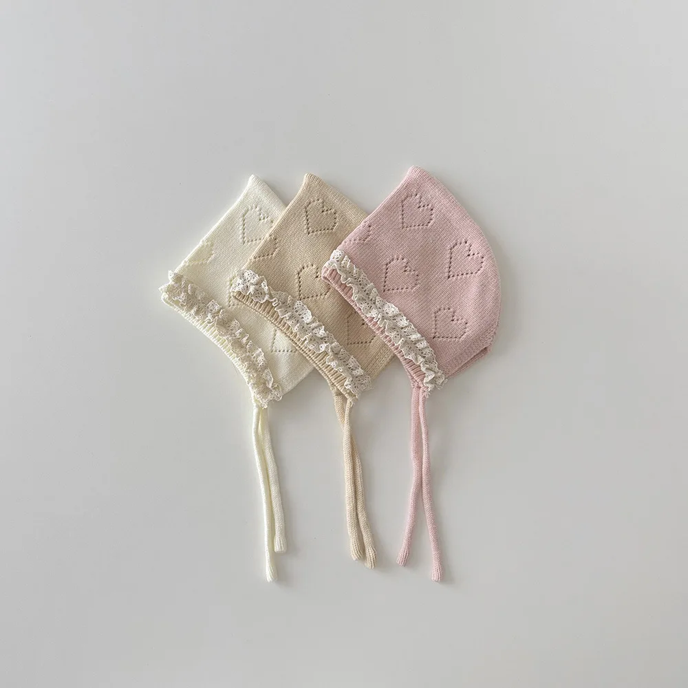 Gorro de bebé con estilo princesa y orejeras