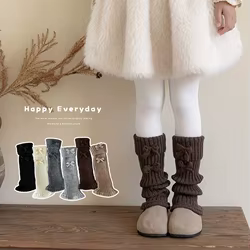 Calcetines altos de algodón para niña color café - Invierno
