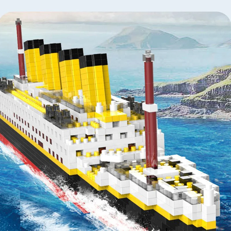 Detalle del casco del Titanic en micro ladrillos