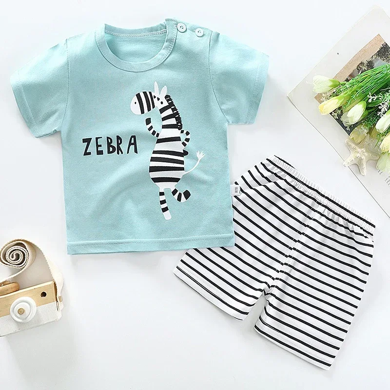 Conjunto verano niño: camiseta manga corta y pantalón a rayas cebra - imagen 5