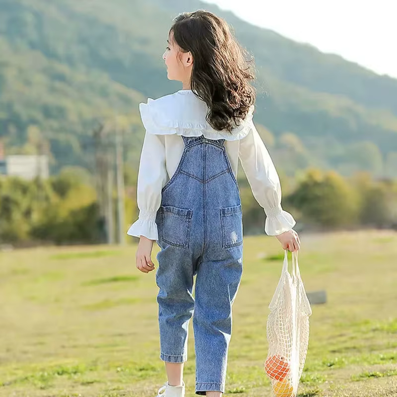 Monos de mezclilla para niñas: rectos y versátiles para primavera - imagen 2