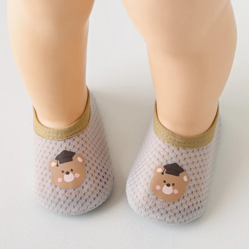 Zapatos antideslizantes de verano para bebés con dibujos - imagen 3