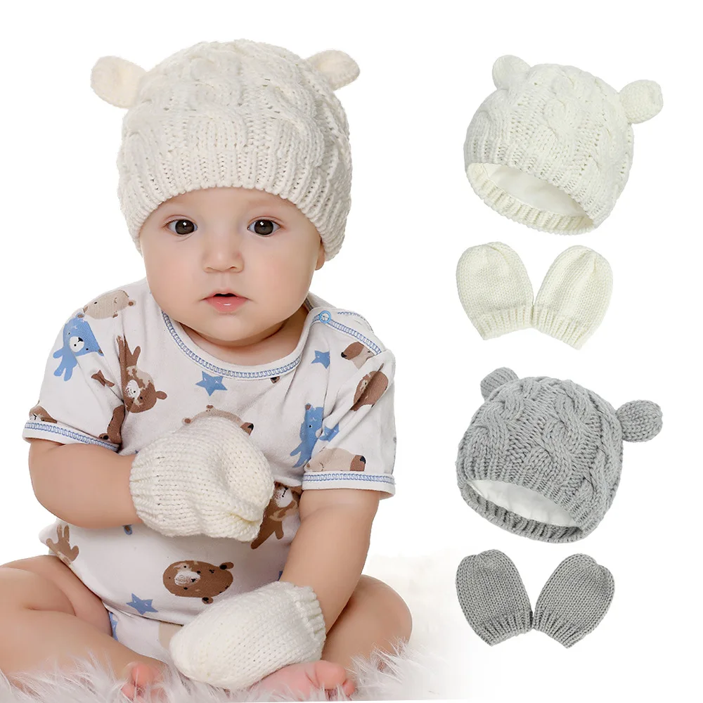 Detalle del gorro y acabado para la cabeza del niño