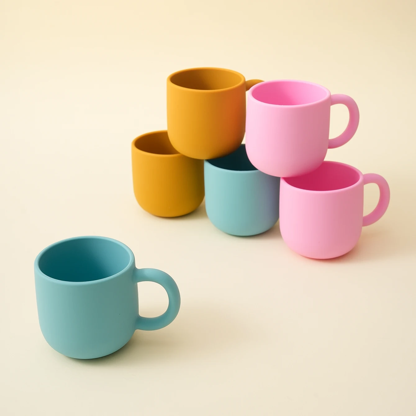 Taza de alimentación silicona bebé portátil con mango único y sin BPA - imagen 4