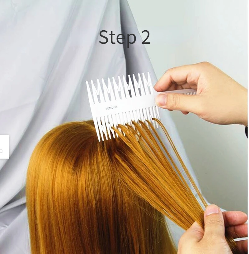 Peine tejido bebés en uso sobre cabello seco