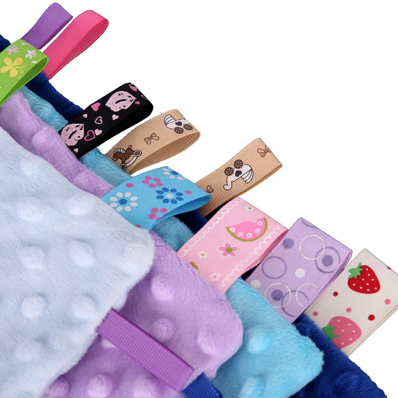 Toalla sensorial Minky para bebé – Dibujo animado y dentición - imagen 2