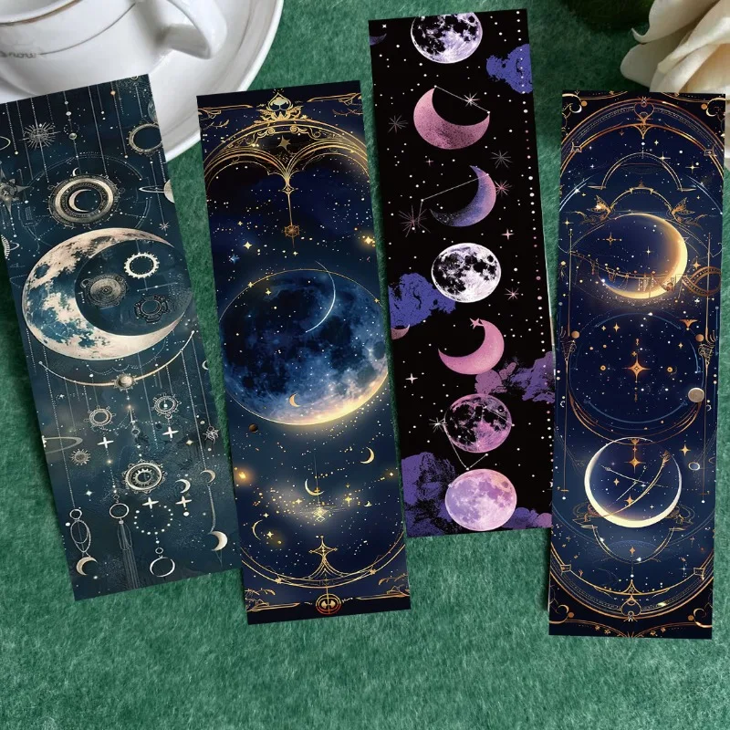 Marcapáginas de tarot con diseño clásico en tonos dorados y oscuros