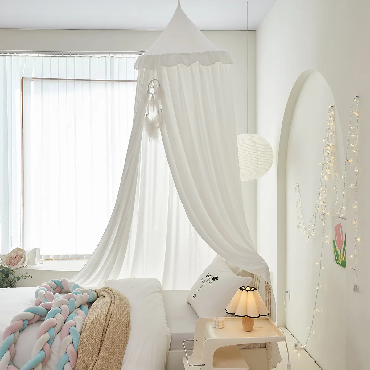 Composición decorativa con estilo princesa