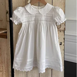 Vestido de niña verano pastoral con bordado floral y cuello Peter