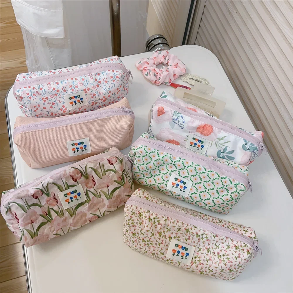 Estuche kawaii rosa con diseño adorable