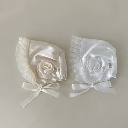 Gorro de encaje floral para bebé recién nacido – estilo princesa satén