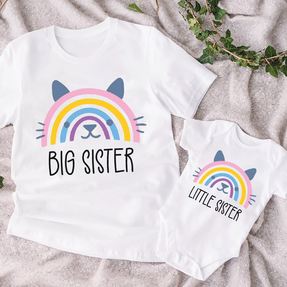 Conjunto a juego arcoíris para hermanas: body y camisetas - imagen 2