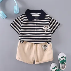 Conjunto de verano para bebé: camiseta a rayas y pantalón corto