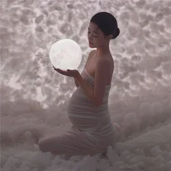 Vestido de maternidad blanco con hombros descubiertos para fotos