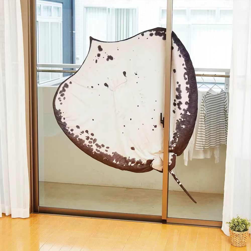 Manta de peluche realista pez rayo para habitación y siesta - imagen 5