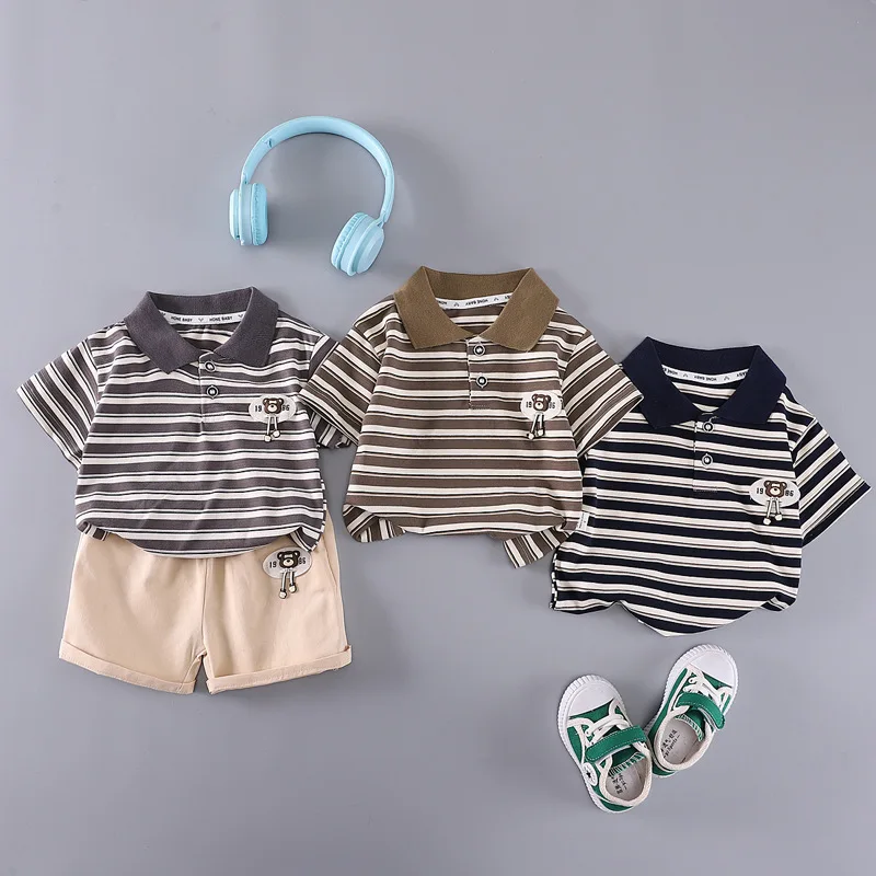 Conjunto infantil en color gris y negro