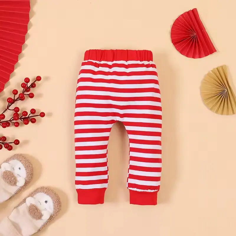 Mono bebé manga larga a rayas rojas y blancas – Conjunto de ropa - imagen 5