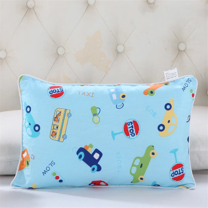 Detalle de tejido y diseño infantil
