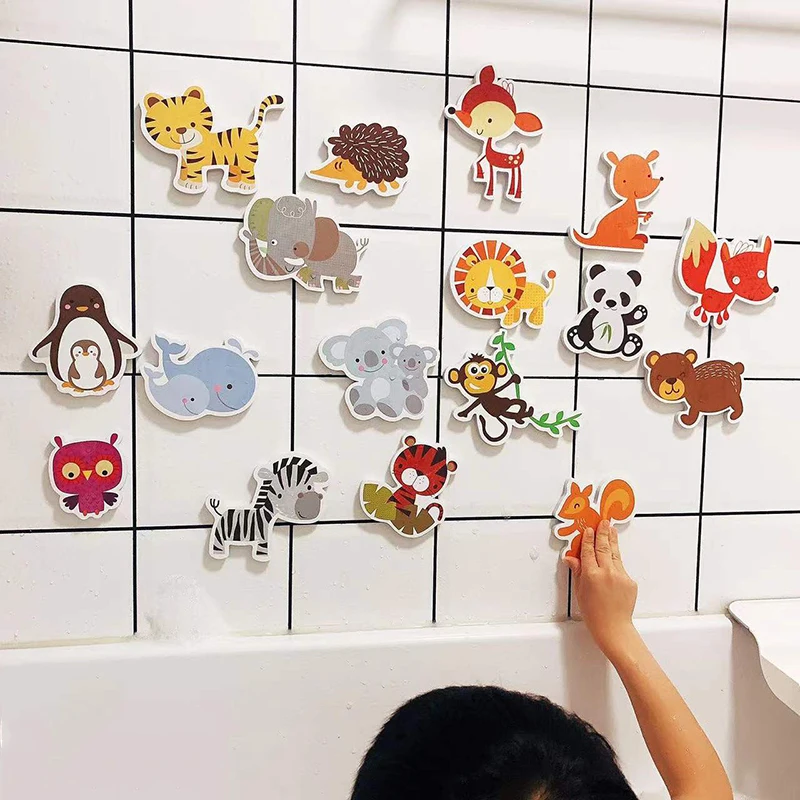 Animales de espuma para jugar en el agua