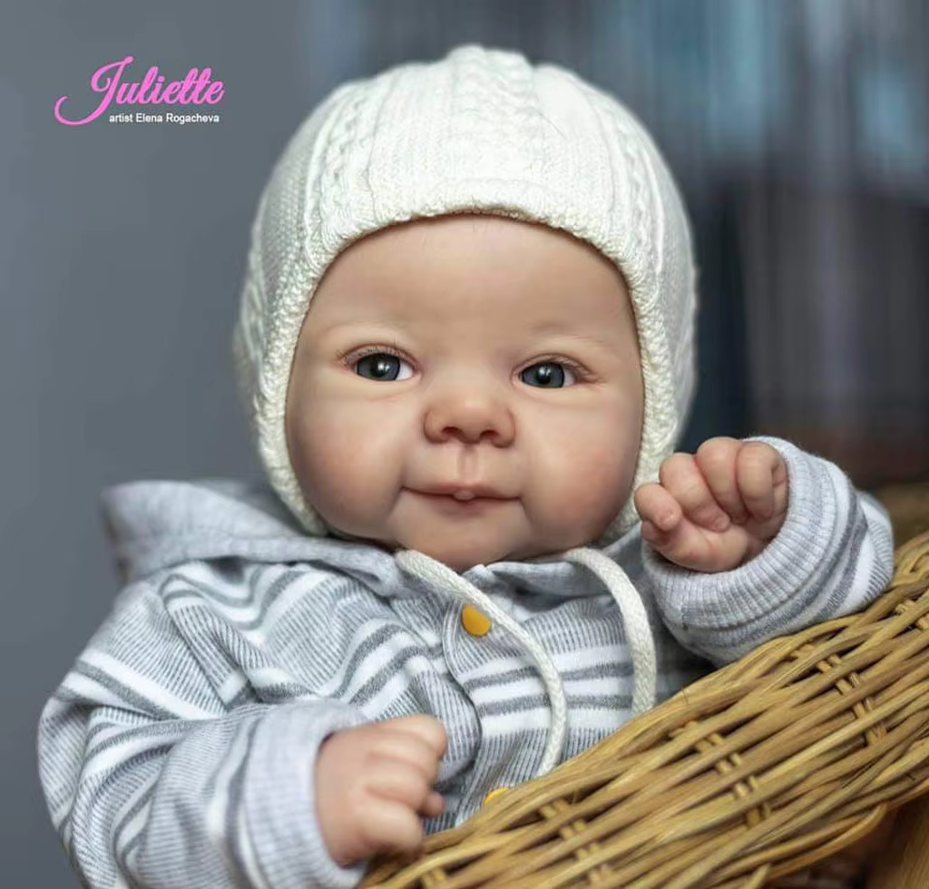 Muñeca Reborn Juliette con ropa de ejemplo