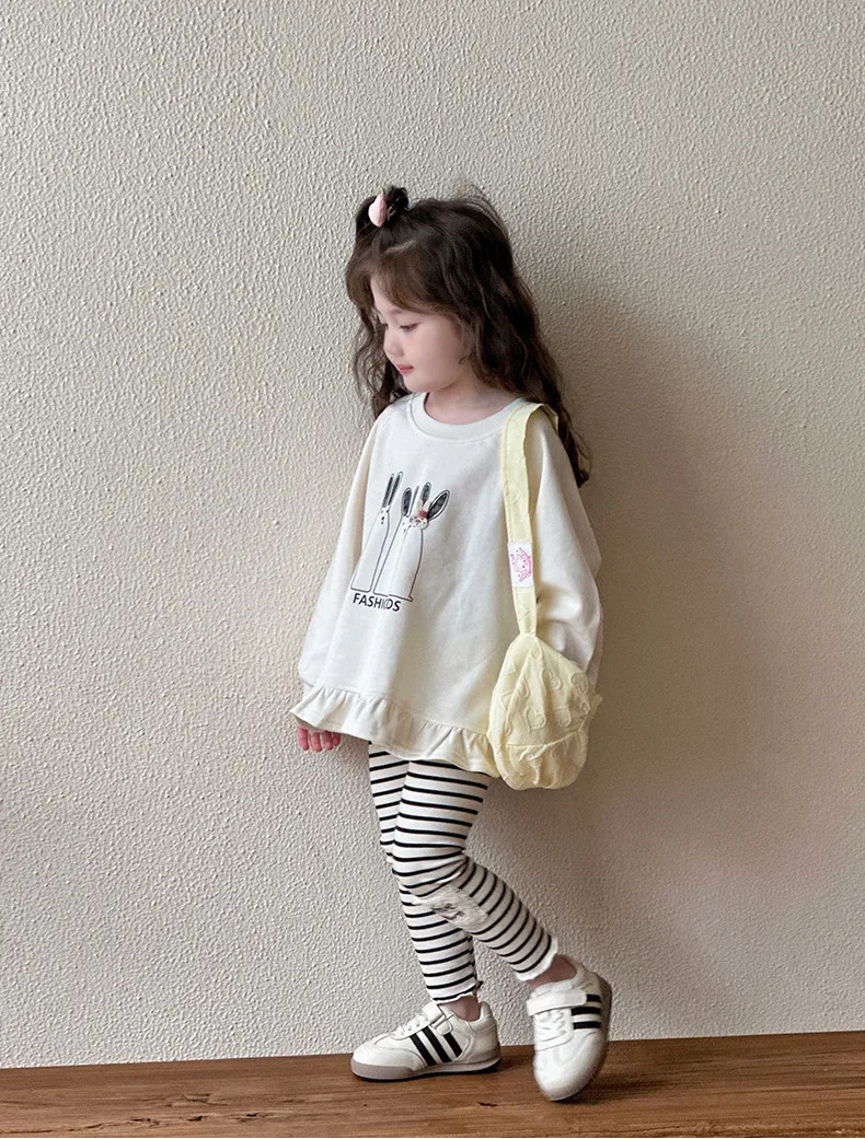 Conjunto de niña con sudadera con capucha