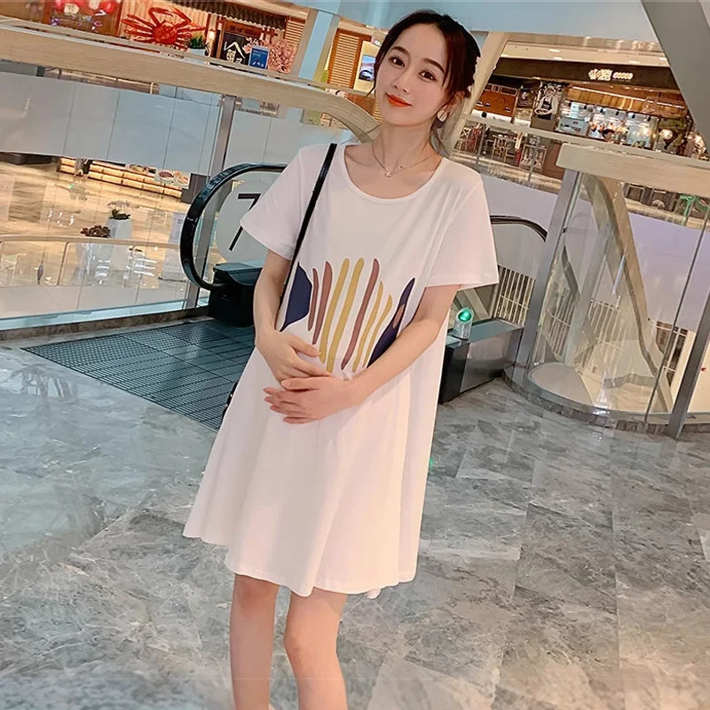 Vestido de maternidad de manga corta con estampado de peces suelto - imagen 5