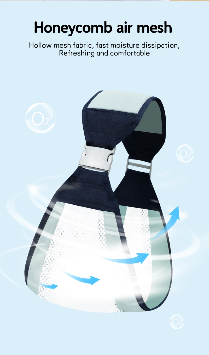 Bebé cómodo en el portabebés transpirable