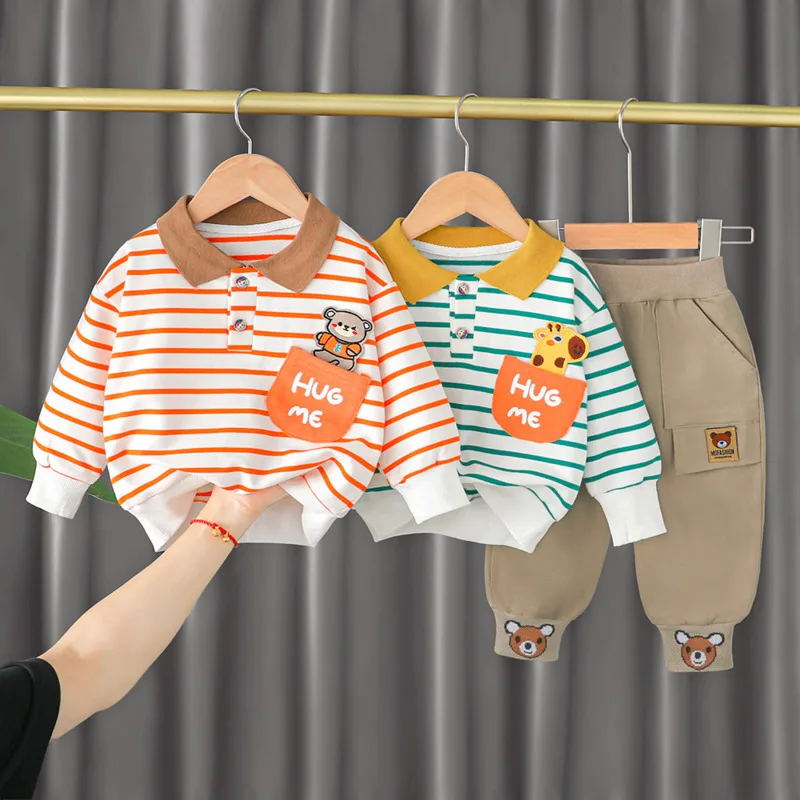 Niño wearing conjunto infantil primavera otoño
