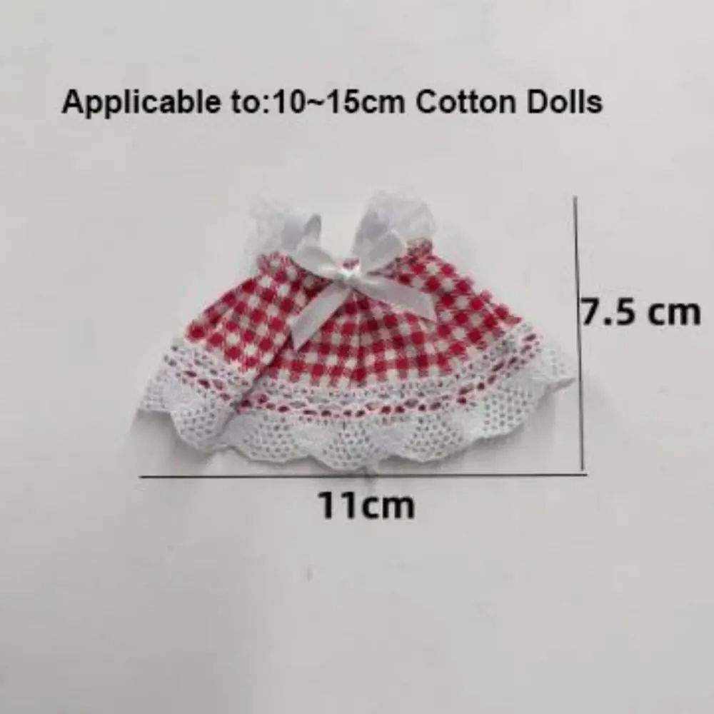 Vestidos de muñeca en distintos colores